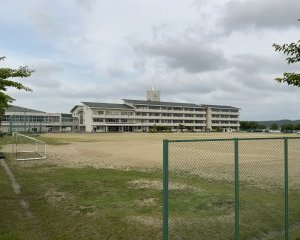 大和町立大和中学校